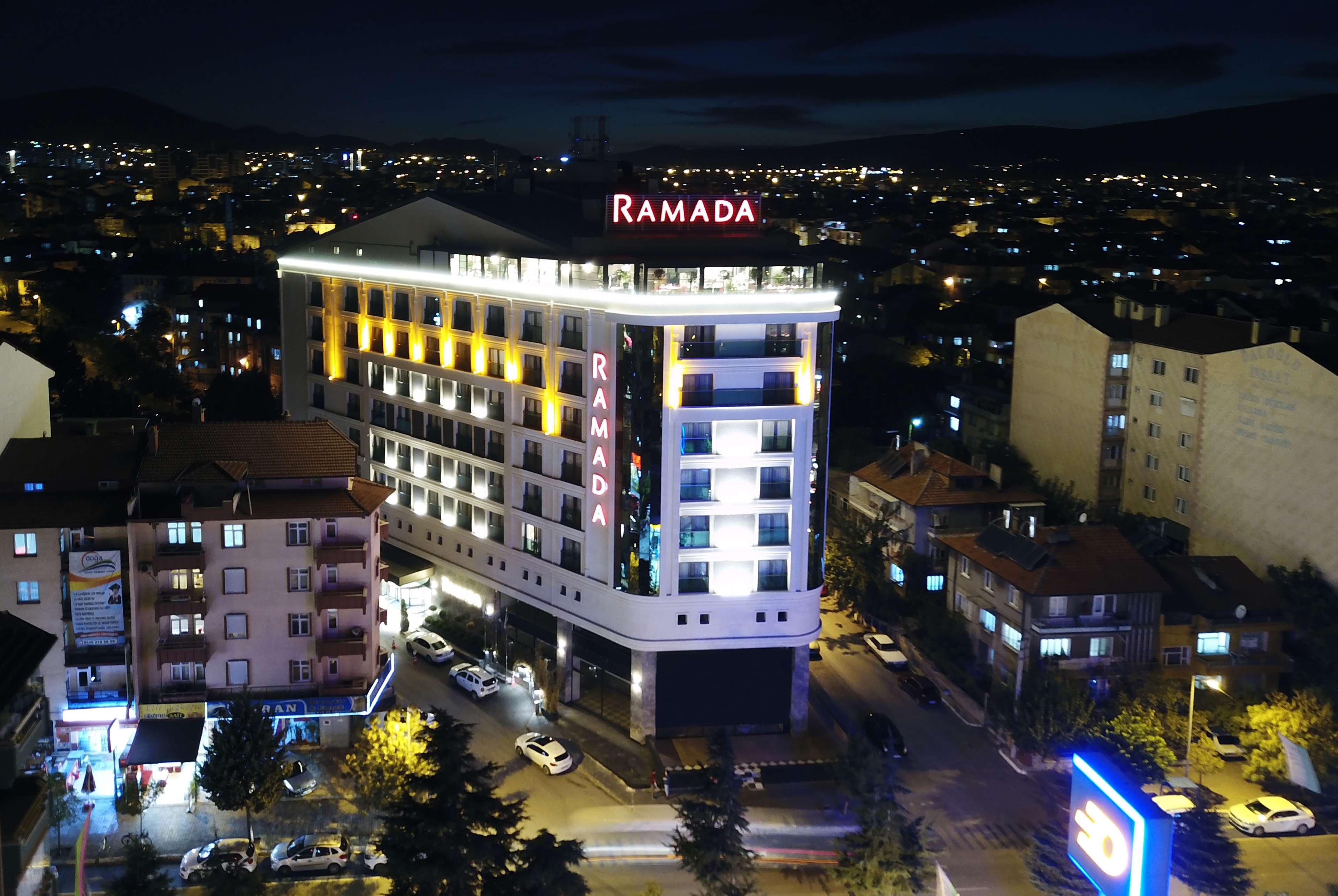 Ramada By Wyndham Isparta Exterior foto