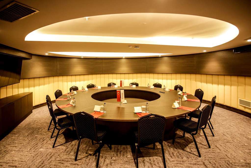 Ramada By Wyndham Isparta Einrichtungen foto
