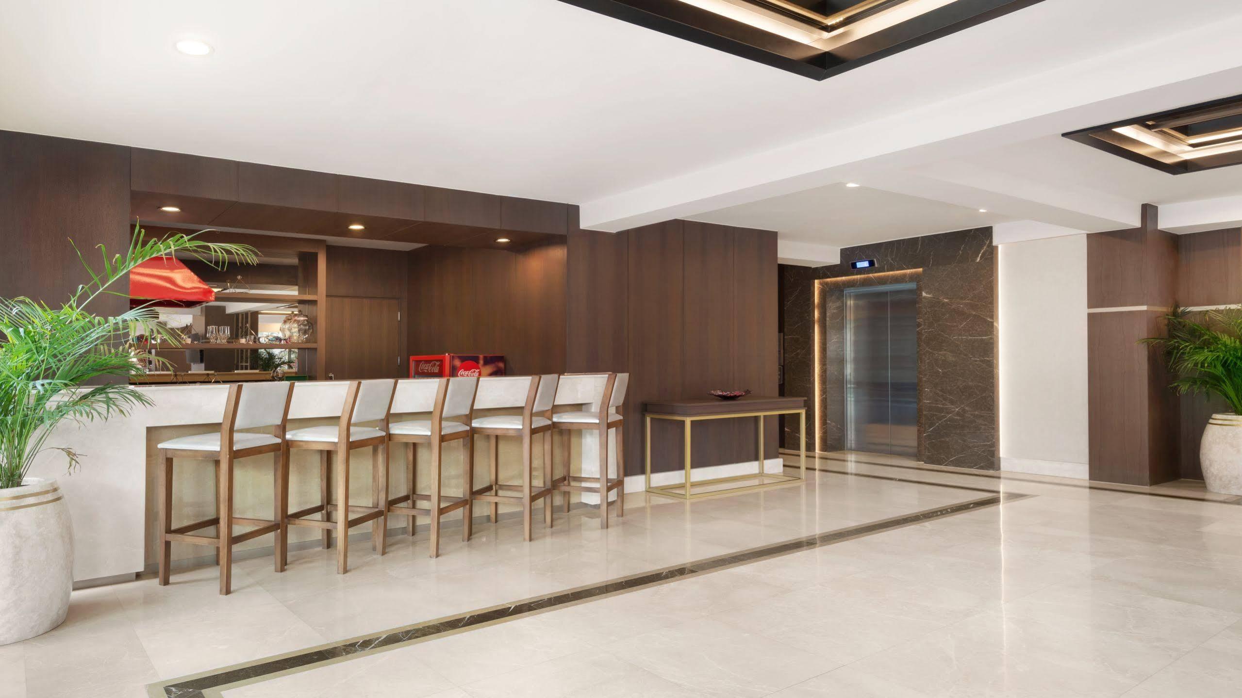 Ramada By Wyndham Isparta Exterior foto